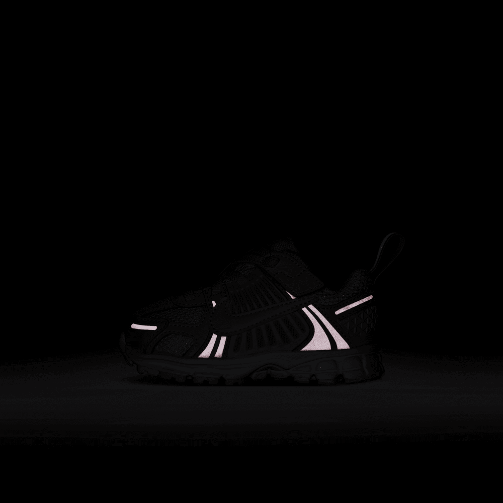 TD Nike Vomero 5