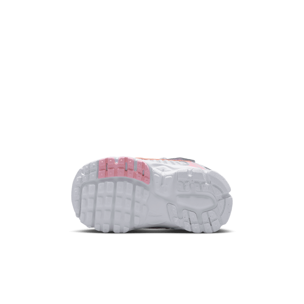 TD Nike Vomero 5