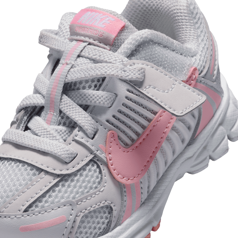 TD Nike Vomero 5