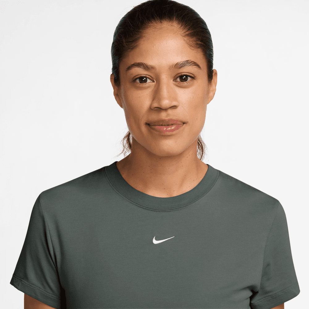 Wmns Nike Sportswear Chill Knit Cropped Tee