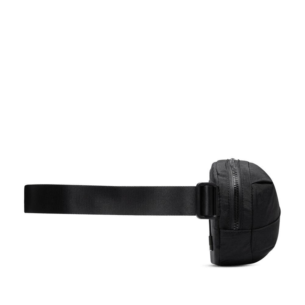 Nike Aura Crossbody Bag (2L)