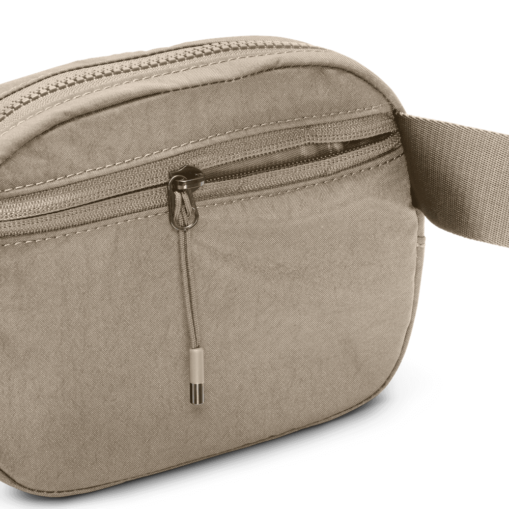 Nike Aura Crossbody Bag (2L)