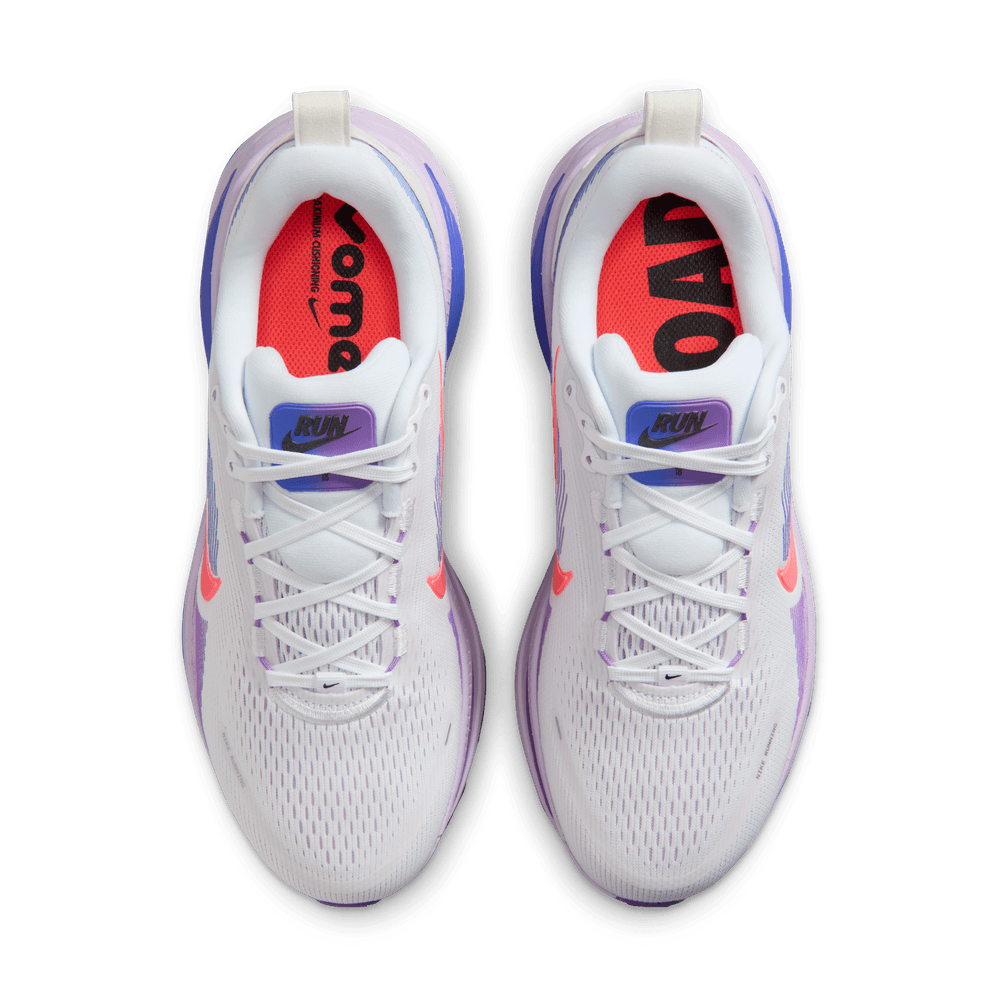 Wmns Nike Vomero 18 'White/Hot Lava-Violet Mist-Sapphire'|HM6804 Wmns Nike Vomero 18 'White/Hot Lava-Violet Mist-Sapphire'|HM6804