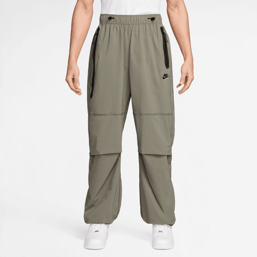 Nike Tech Woven Oversized Pant
