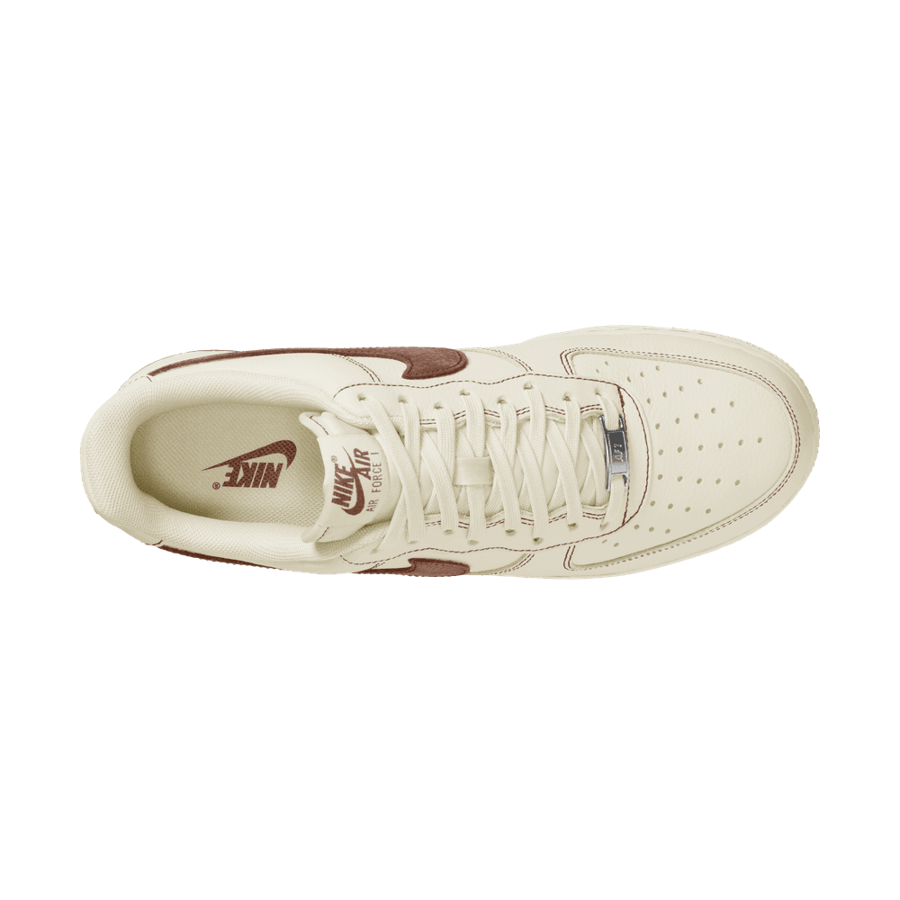 Nike Air Force 1 '07 LV8