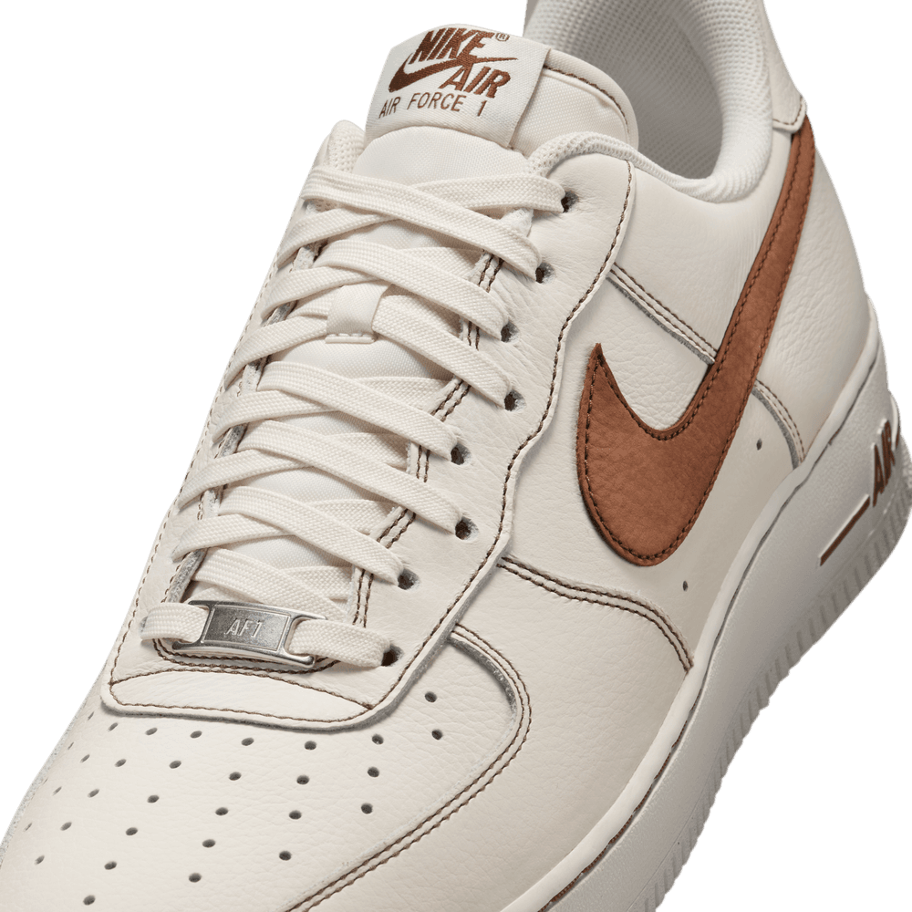 Nike Air Force 1 '07 LV8