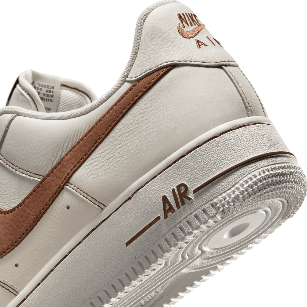 Nike Air Force 1 '07 LV8