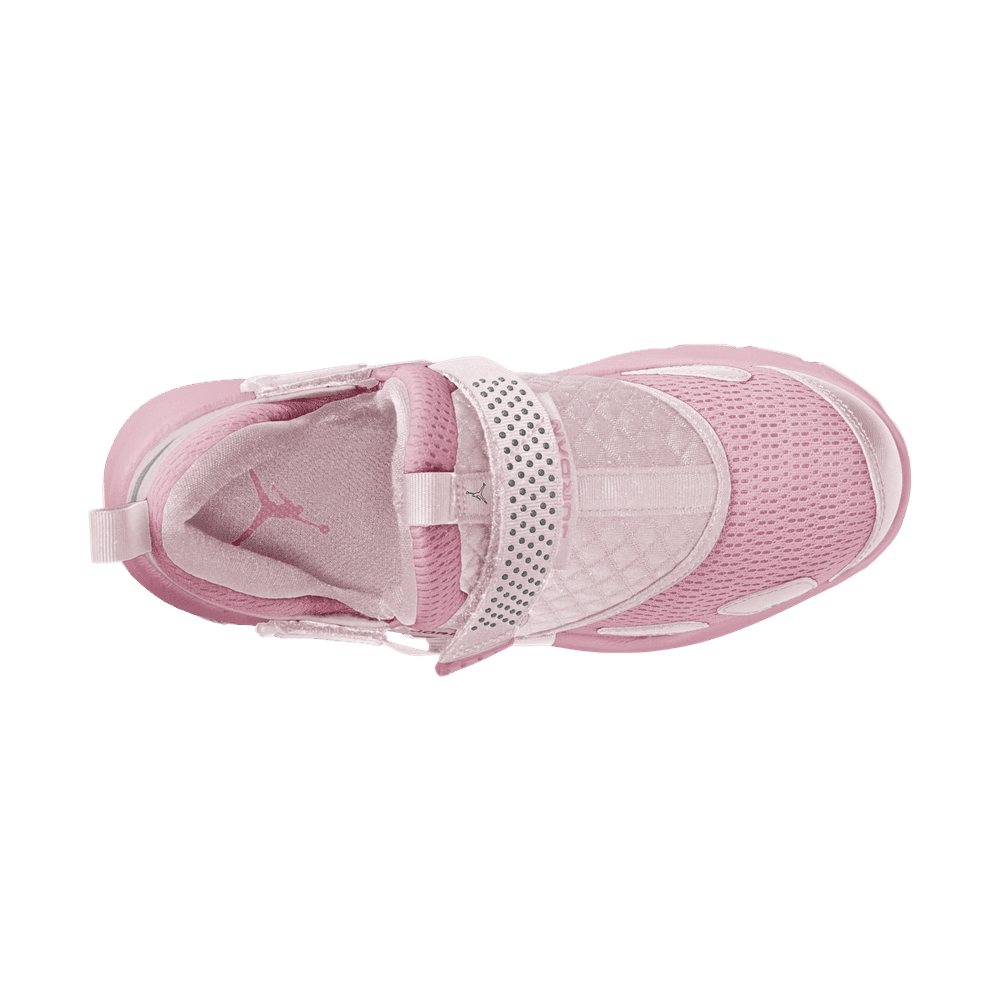 Wmns Air Jordan Trunner LX