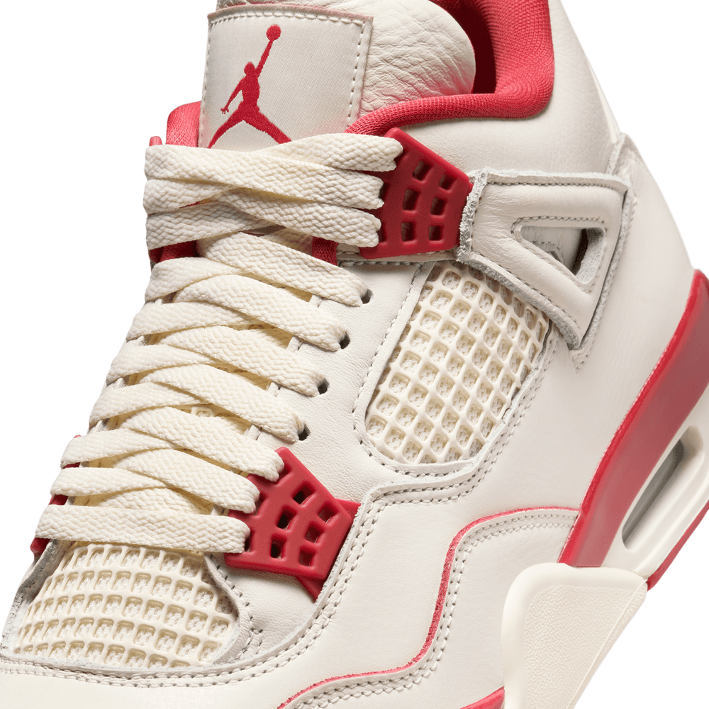 Wmns Air Jordan 4 Retro