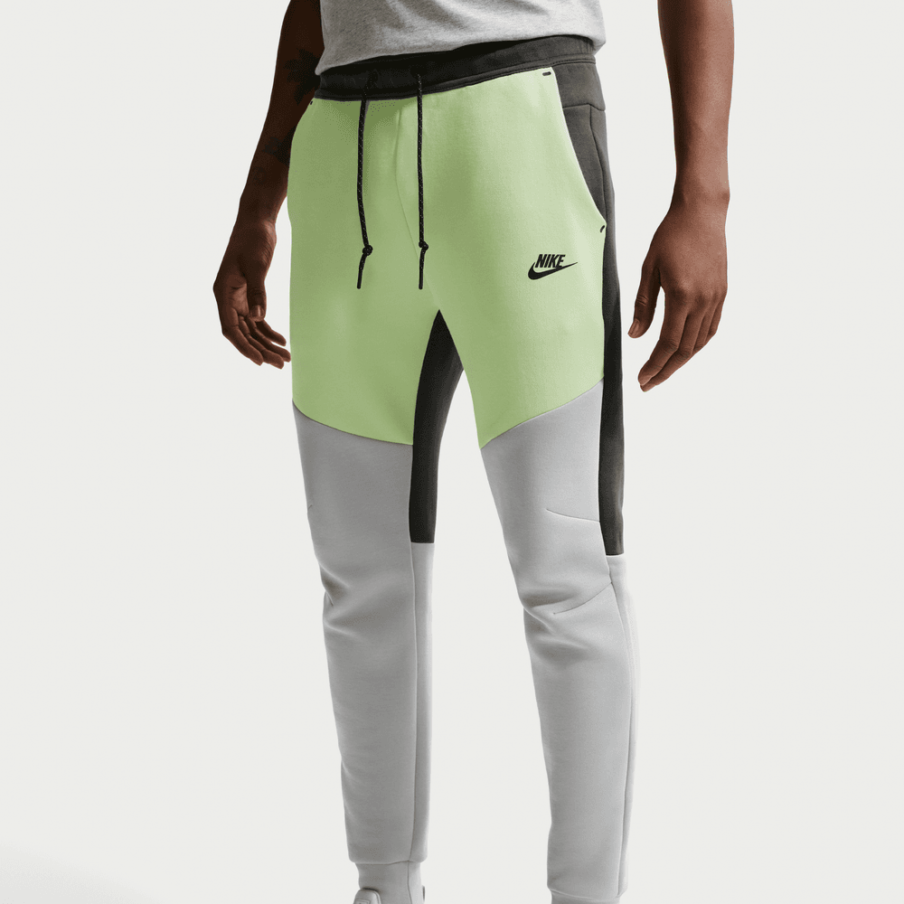 nike tech fleece green and white