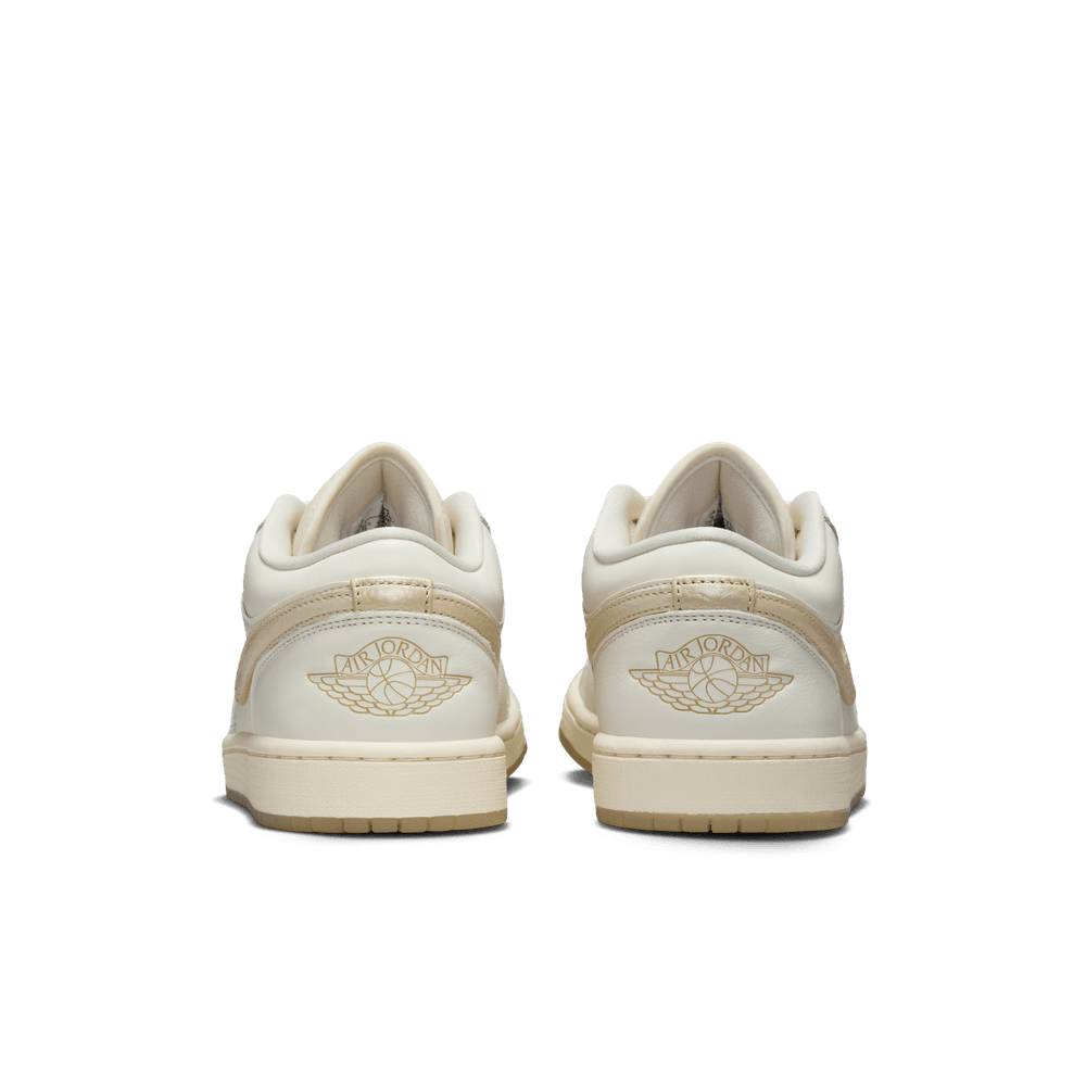 Wmns Air Jordan 1 Low SE