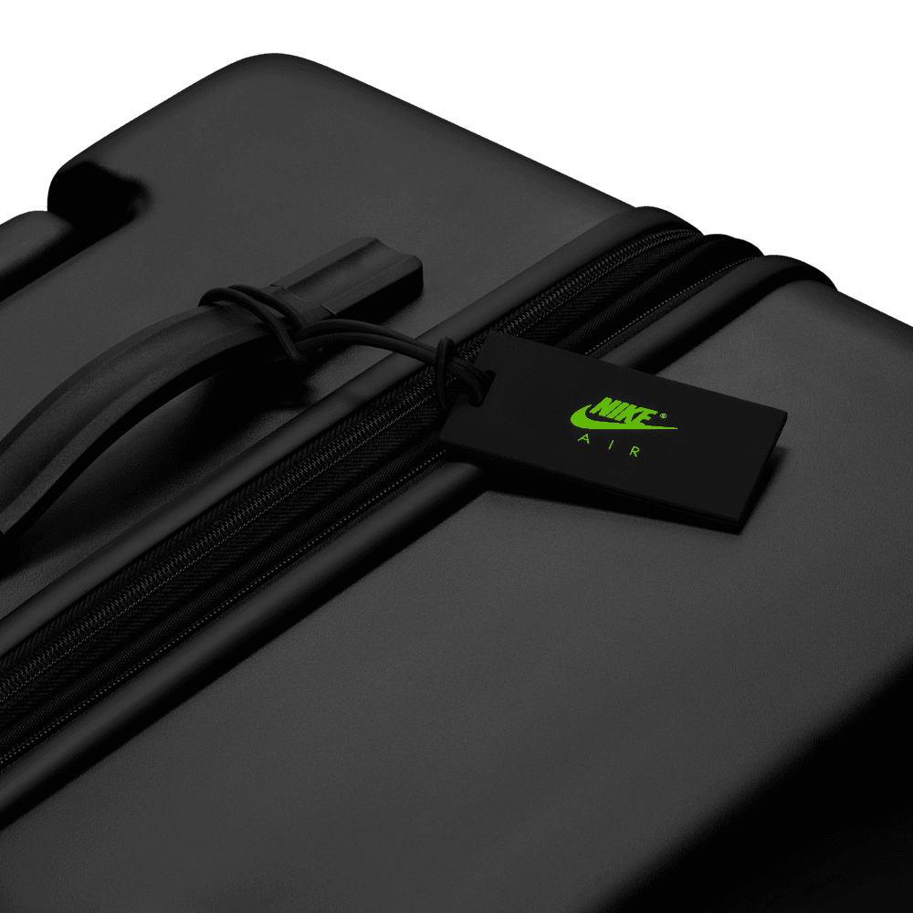 Nike 22 IN Hardshell Luggage