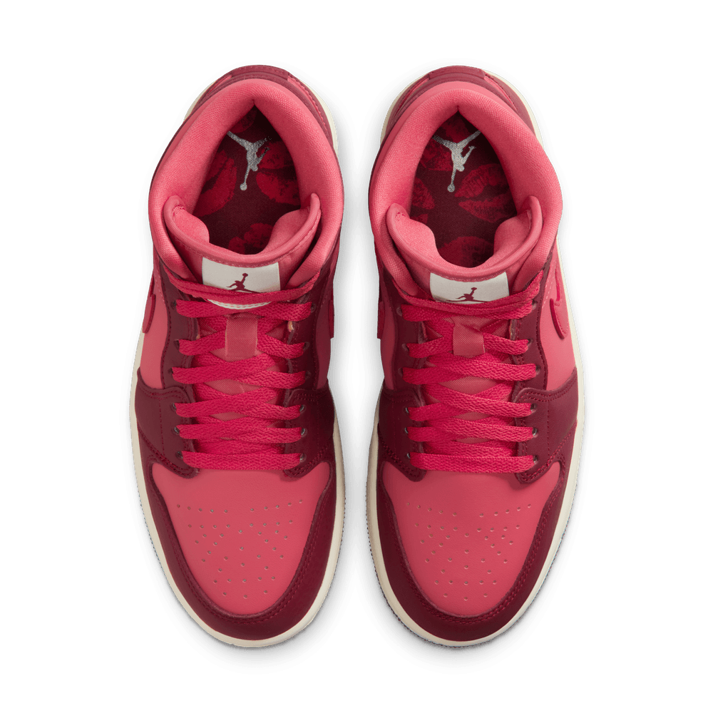 Wmns Air Jordan 1 Mid SE