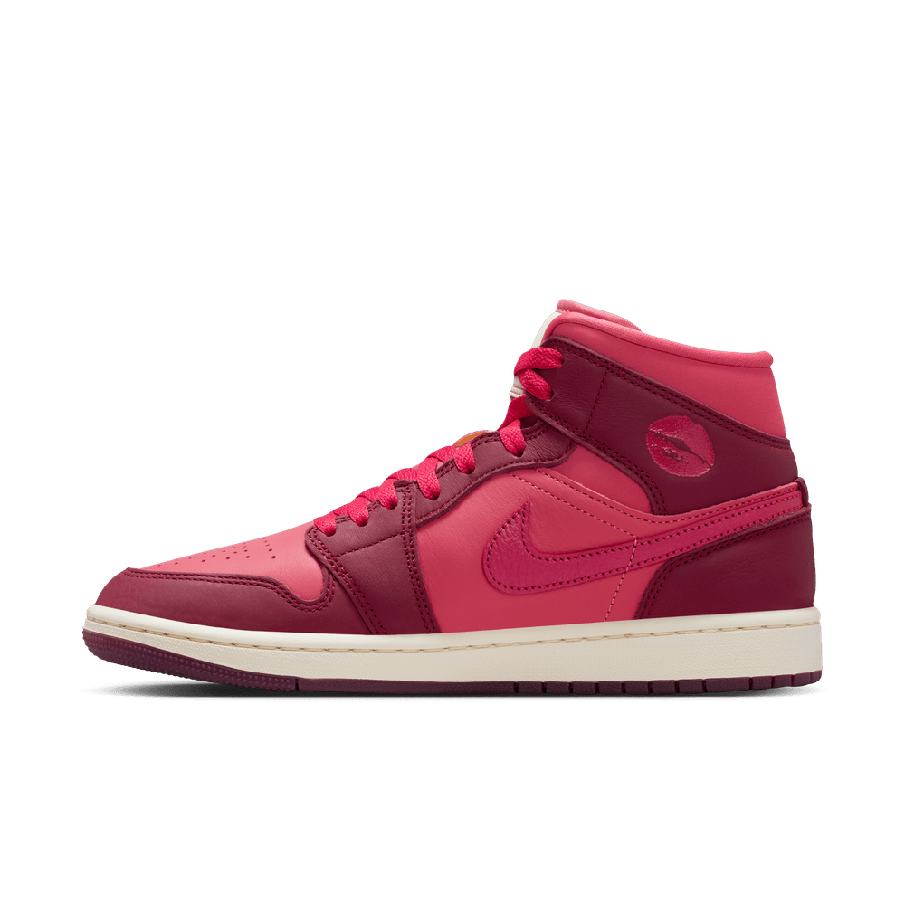 Wmns Air Jordan 1 Mid SE