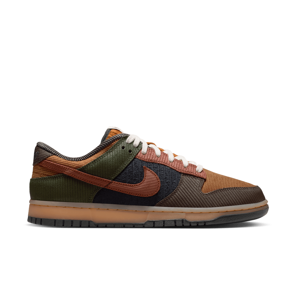 Nike Dunk Low Retro Premium