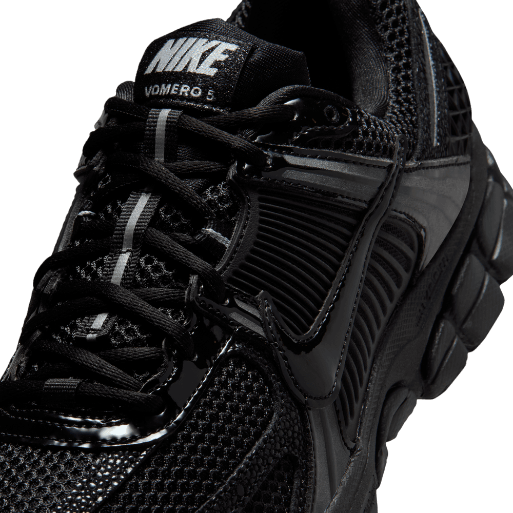 Wmns Nike Zoom Vomero 5