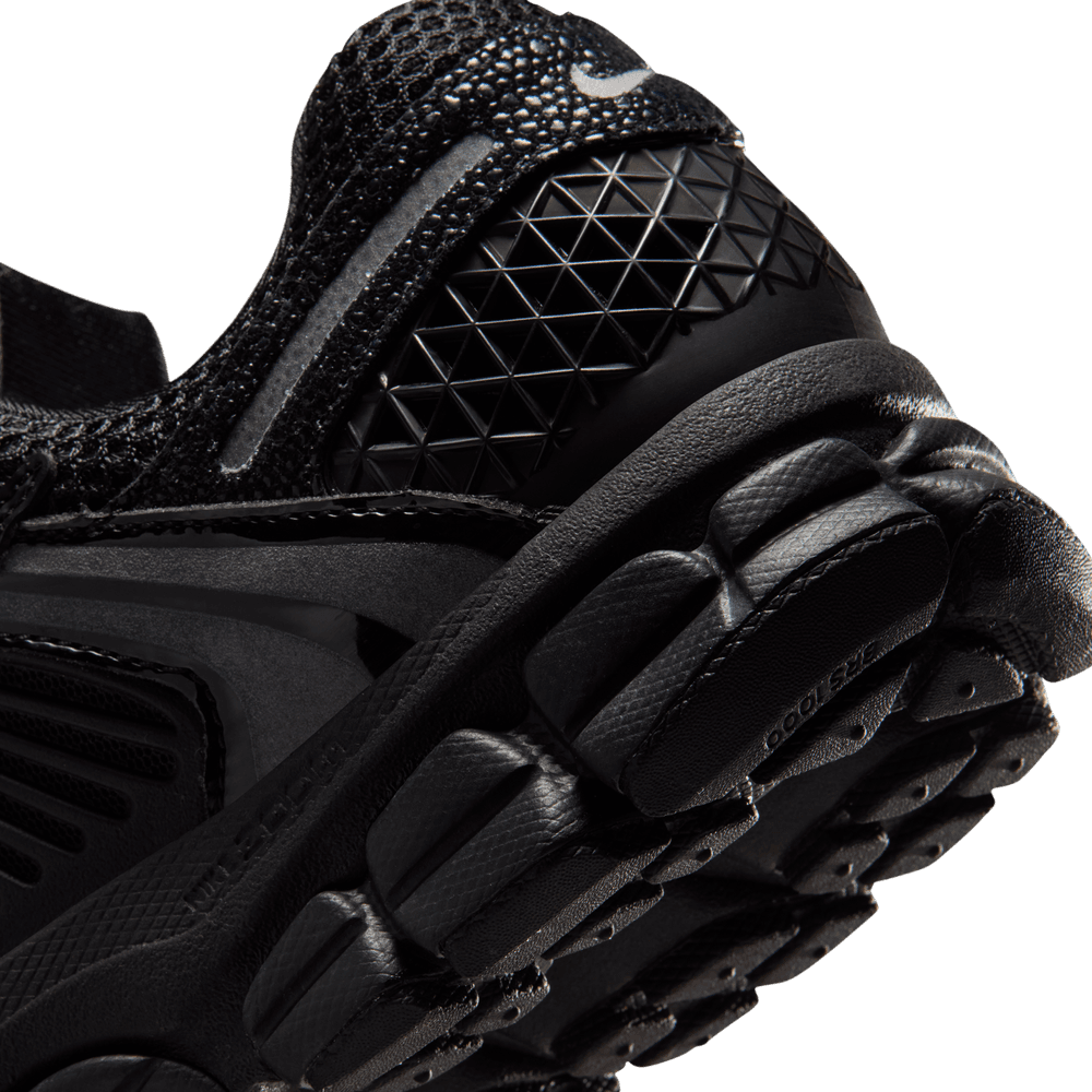 Wmns Nike Zoom Vomero 5