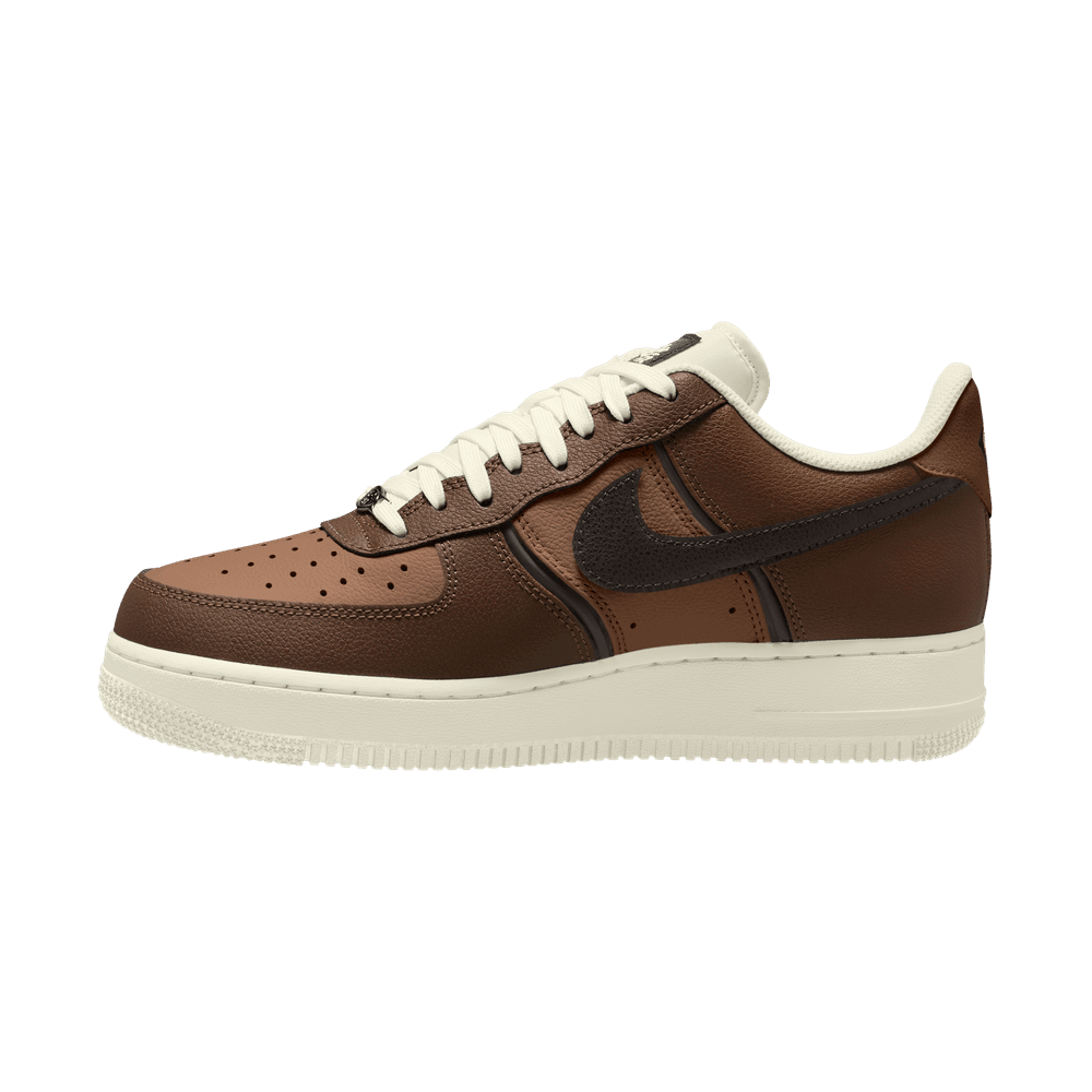 Nike Air Force 1 07 LV8