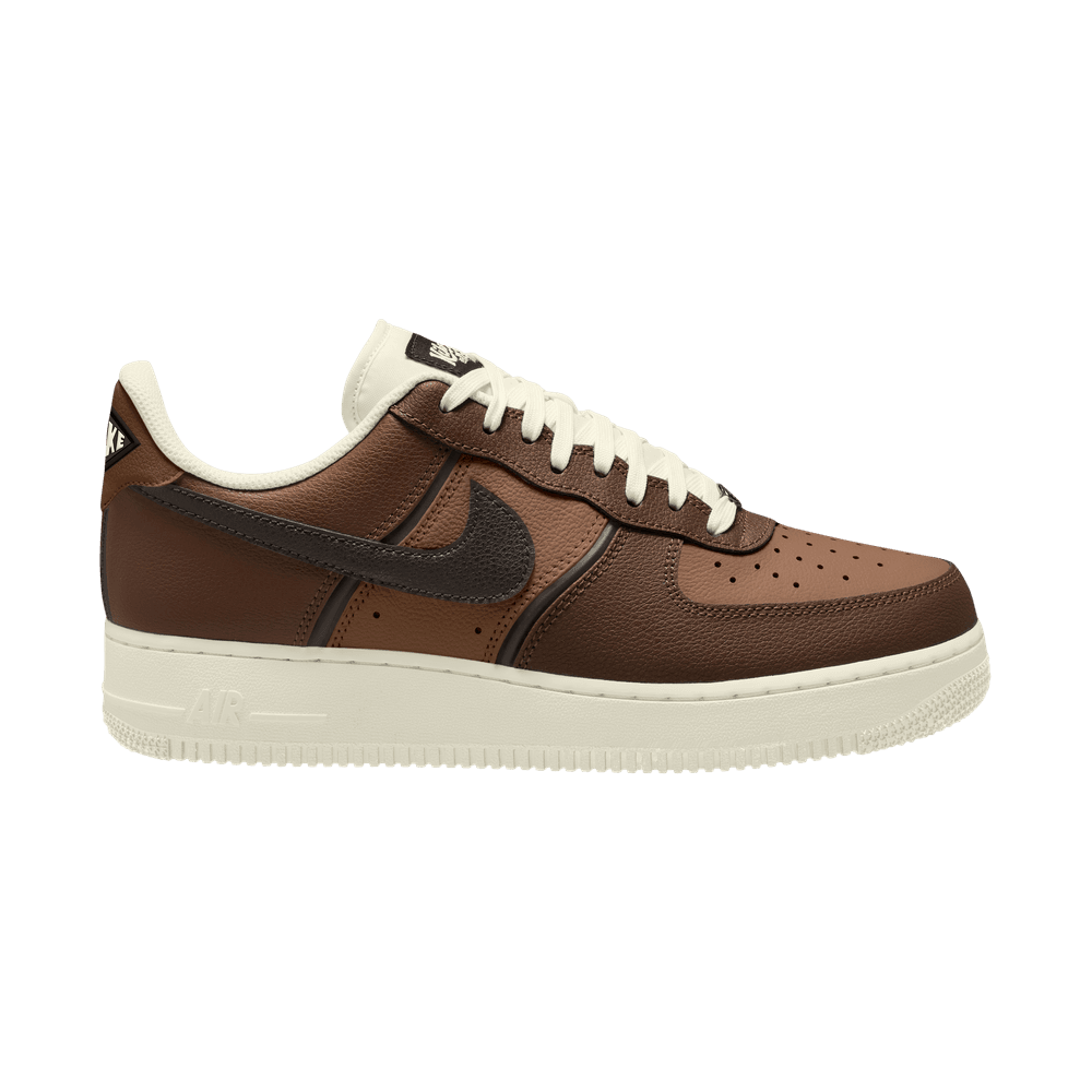 Nike Air Force 1 07 LV8