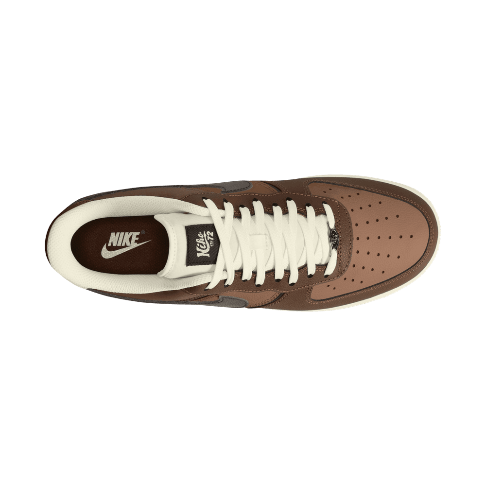 Nike Air Force 1 07 LV8
