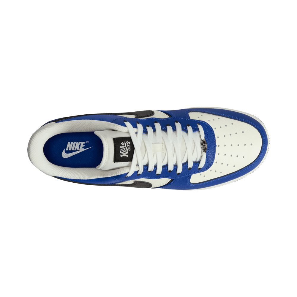 Nike Air Force 1 07 LV8