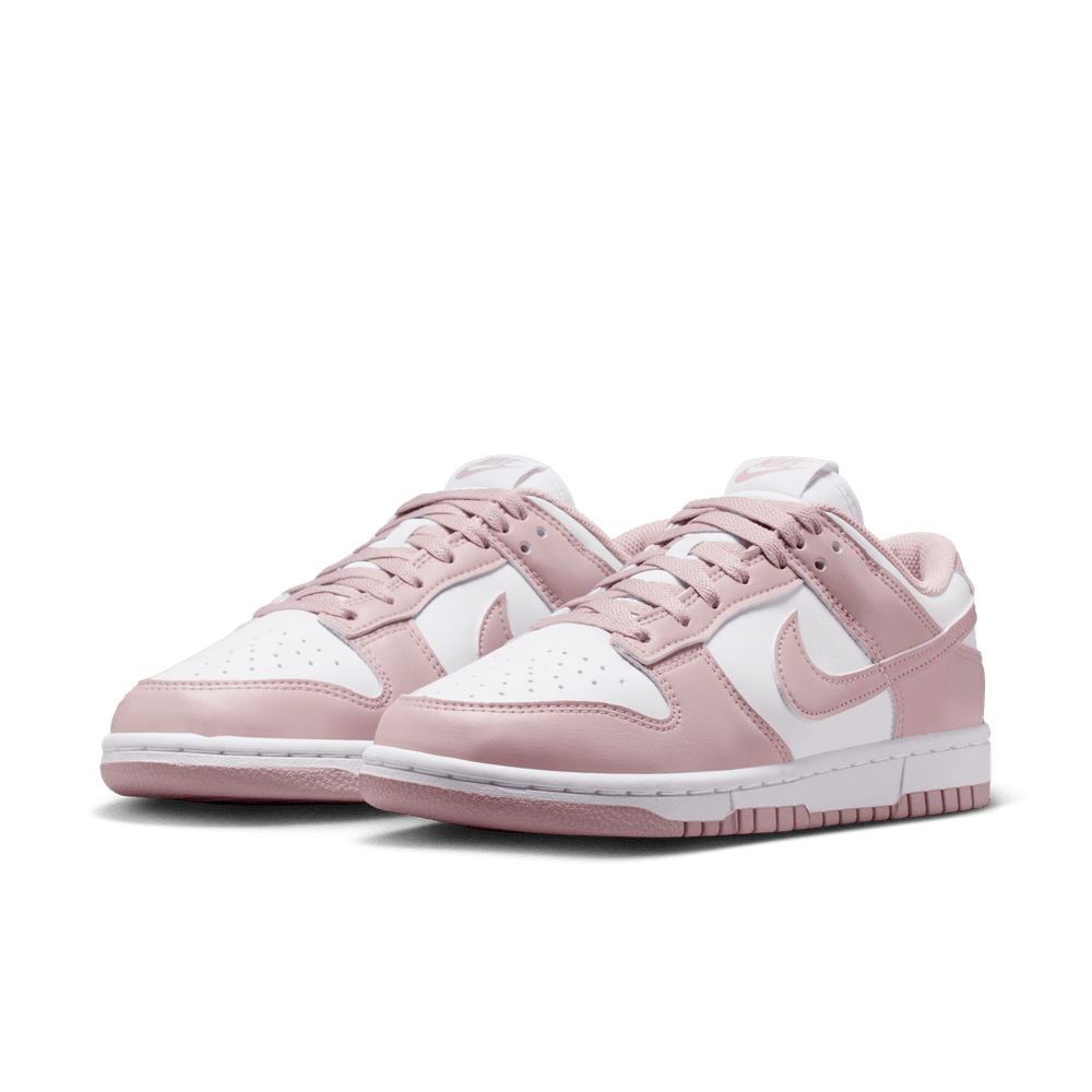 Wmns Nike Dunk Low