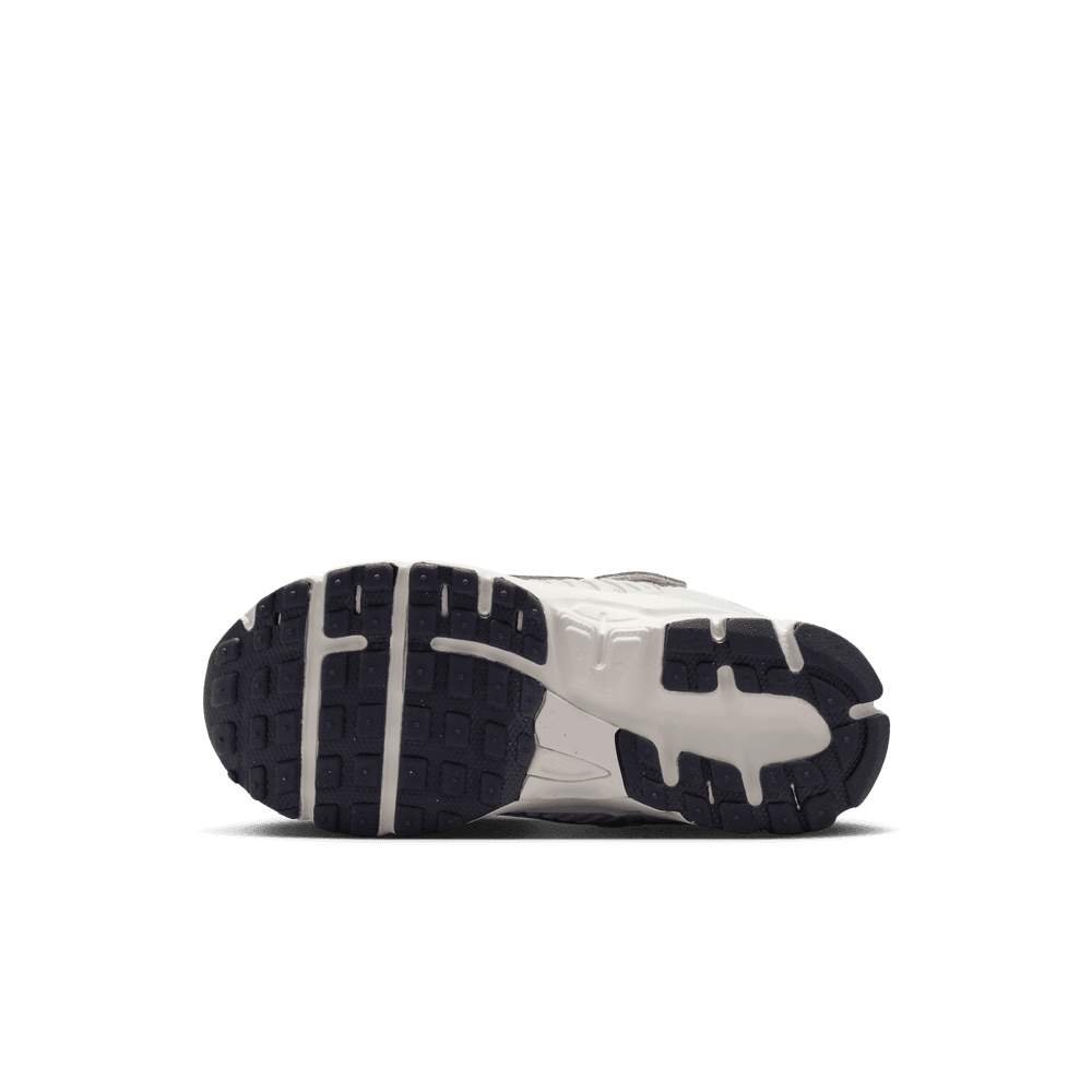 PS Nike Vomero 5