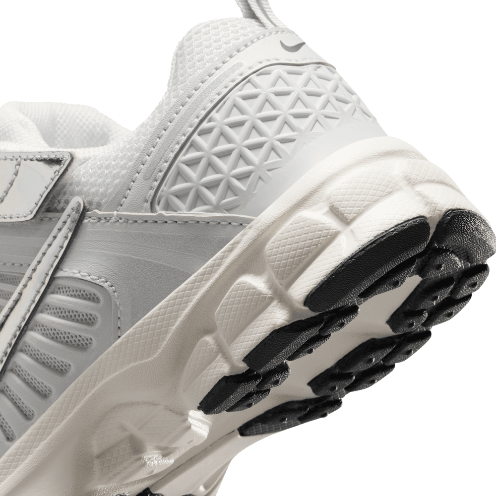 PS Nike Vomero 5
