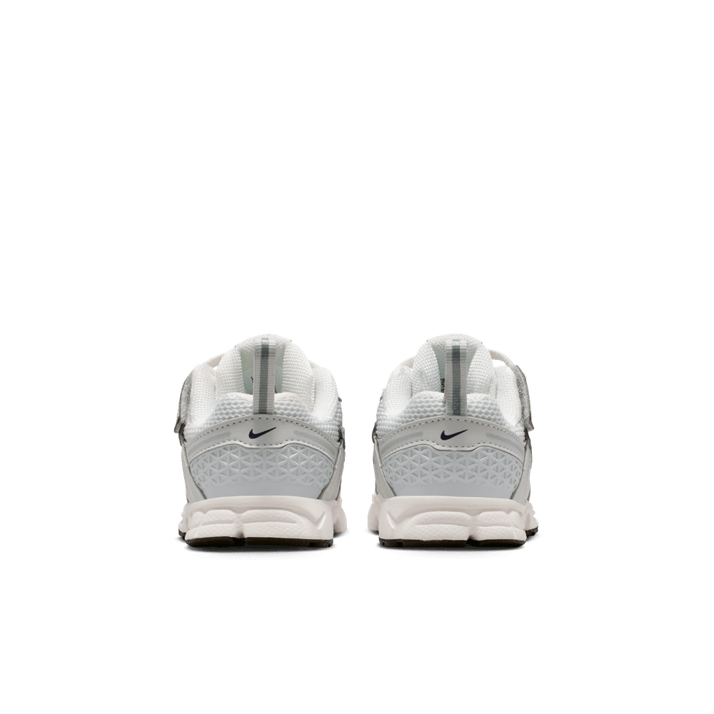 TD Nike Vomero 5