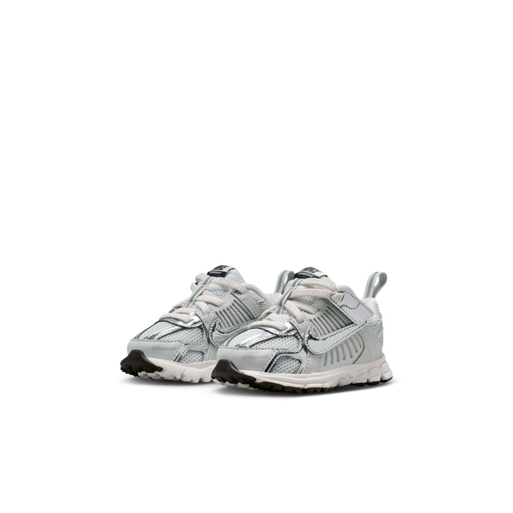 TD Nike Vomero 5