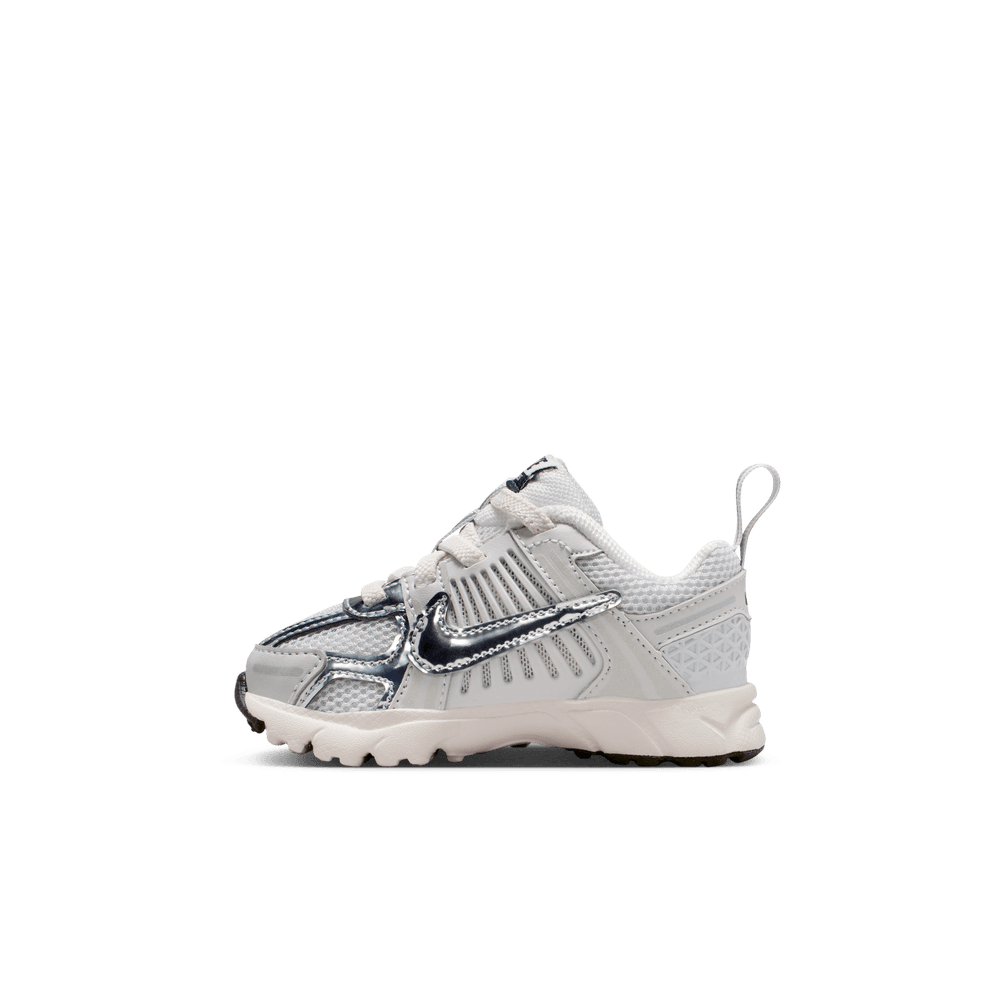 TD Nike Vomero 5