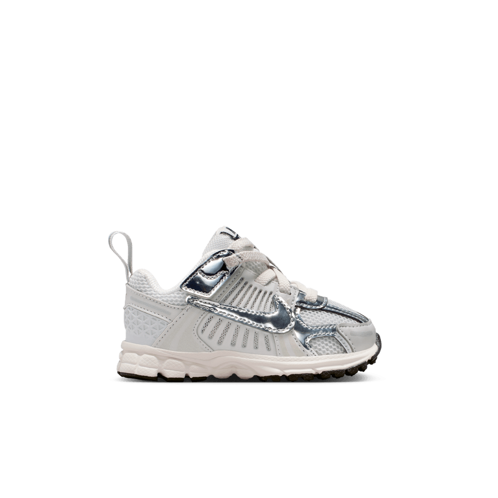 TD Nike Vomero 5