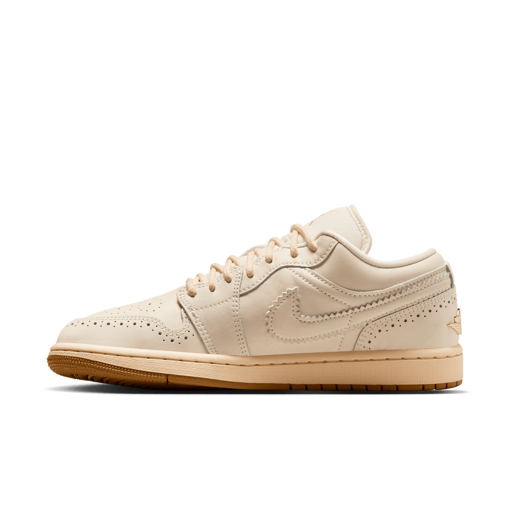 Wmns Air Jordan 1 Low SE