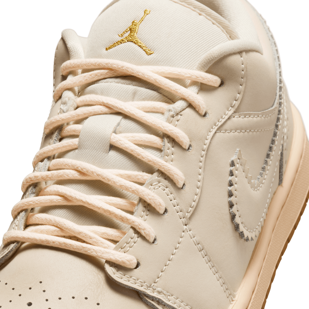 Wmns Air Jordan 1 Low SE