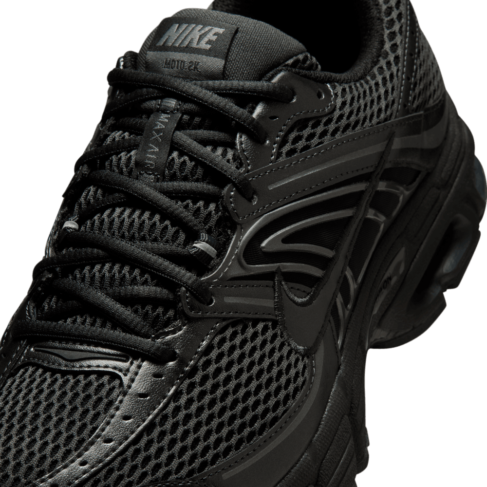 Nike Air Max Moto 2K