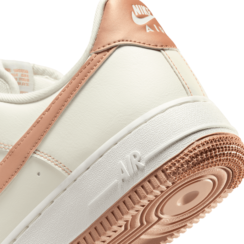 Wmns Nike Air Force 1 '07