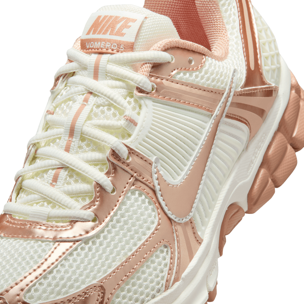 Wmns Nike Zoom Vomero 5