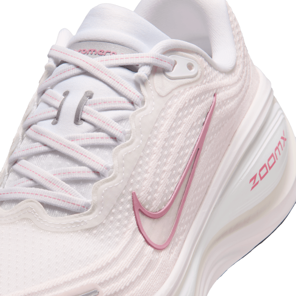 Wmns Nike Vomero Plus