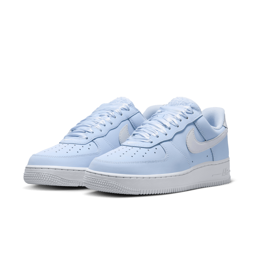 Wmns Nike Air Force 1 Retro Premium