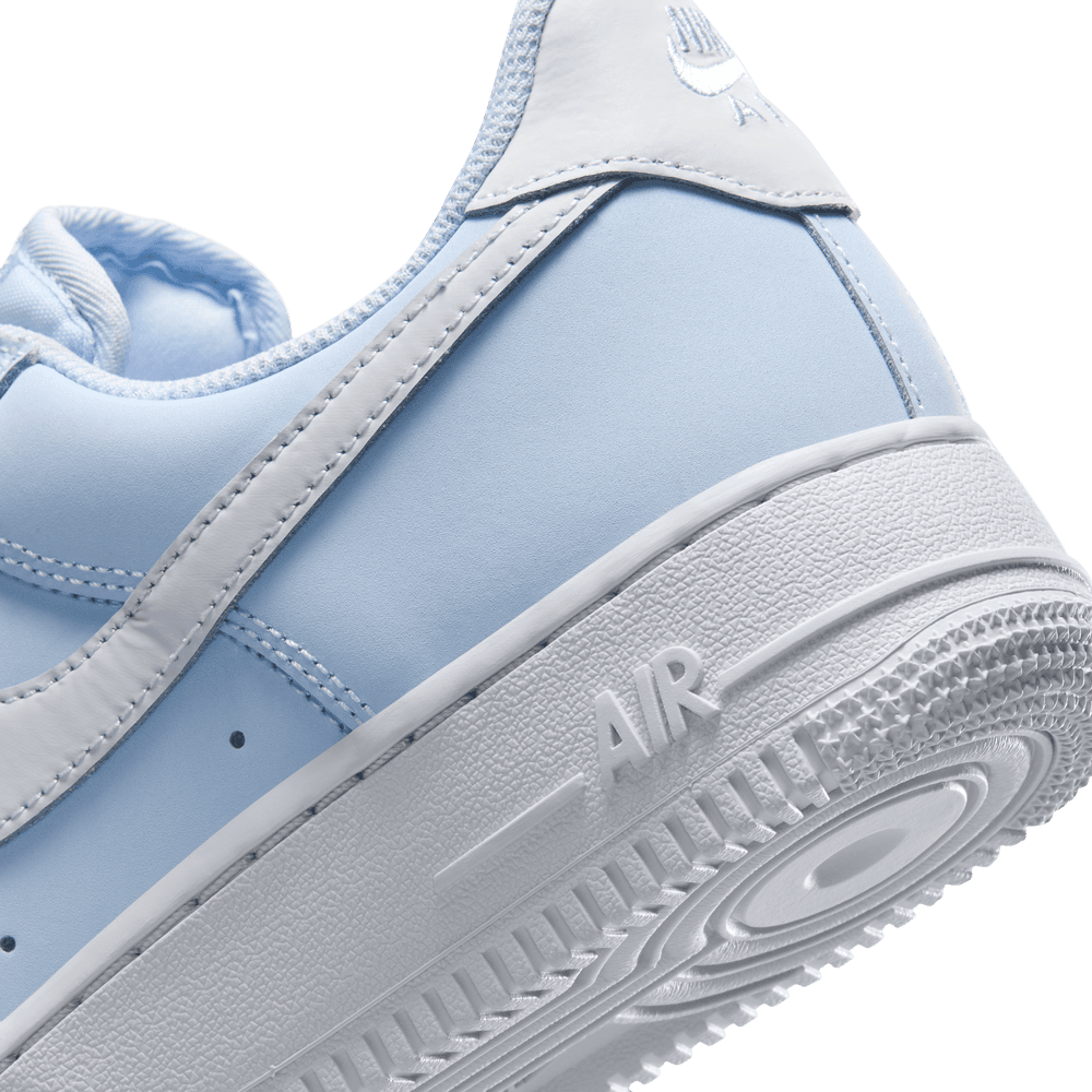 Wmns Nike Air Force 1 Retro Premium