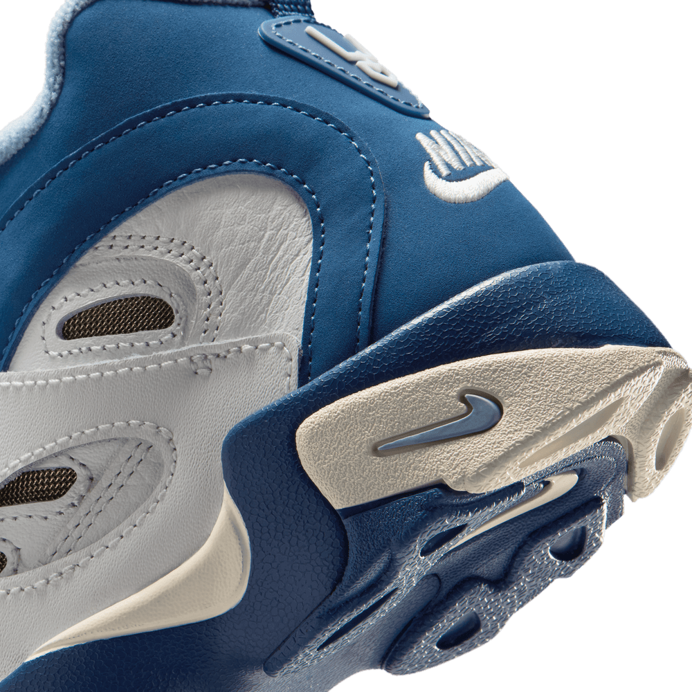 PS Nike Diamond Turf II