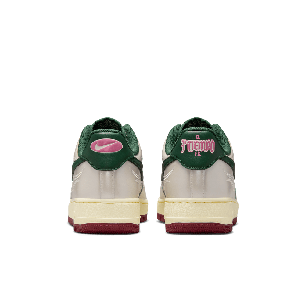 Nike Air Force 1 '07 LV8