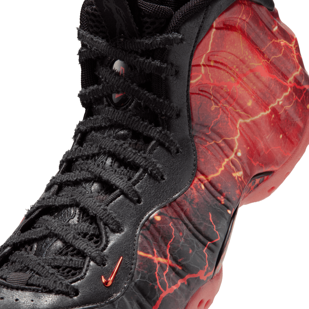 Nike Air Foamposite One x Stranger Things