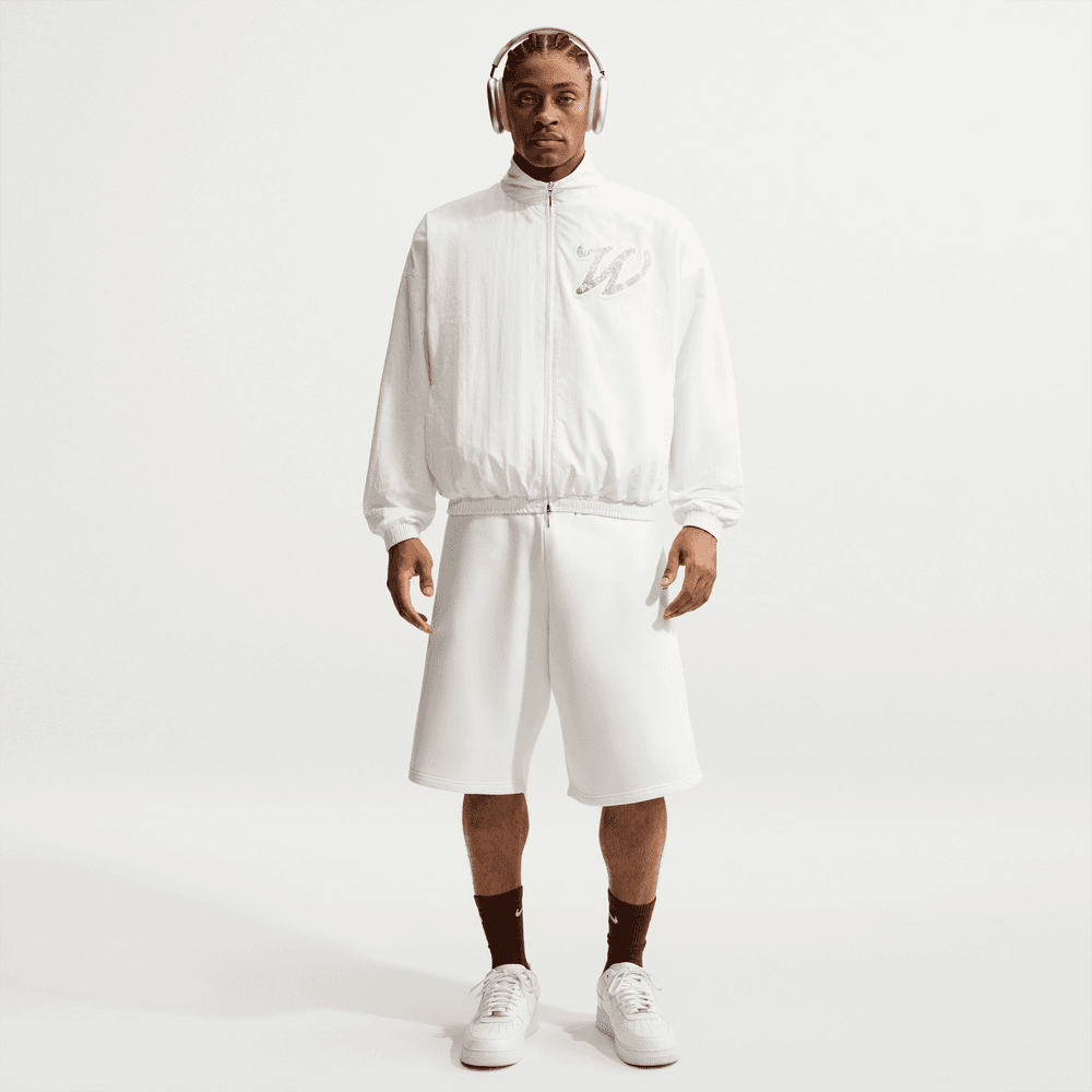 Nike Dri-FIT Standard Issue Game Woven Water-Repellent Lightweight Jacket