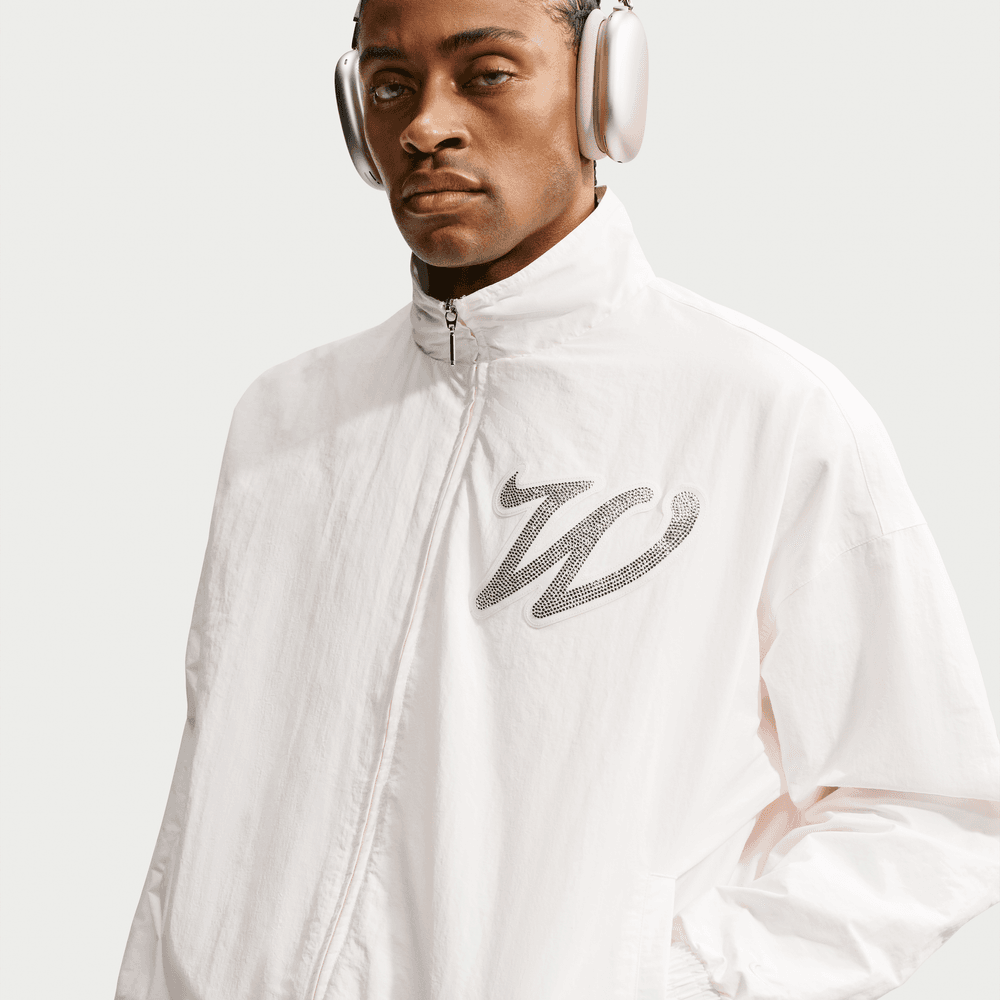 Nike Dri-FIT Standard Issue Game Woven Water-Repellent Lightweight Jacket