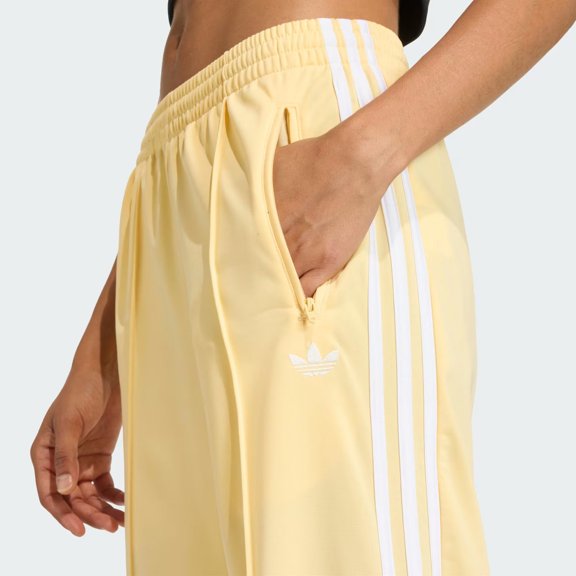 Wmns Adidas Firebird Classic Track Pants