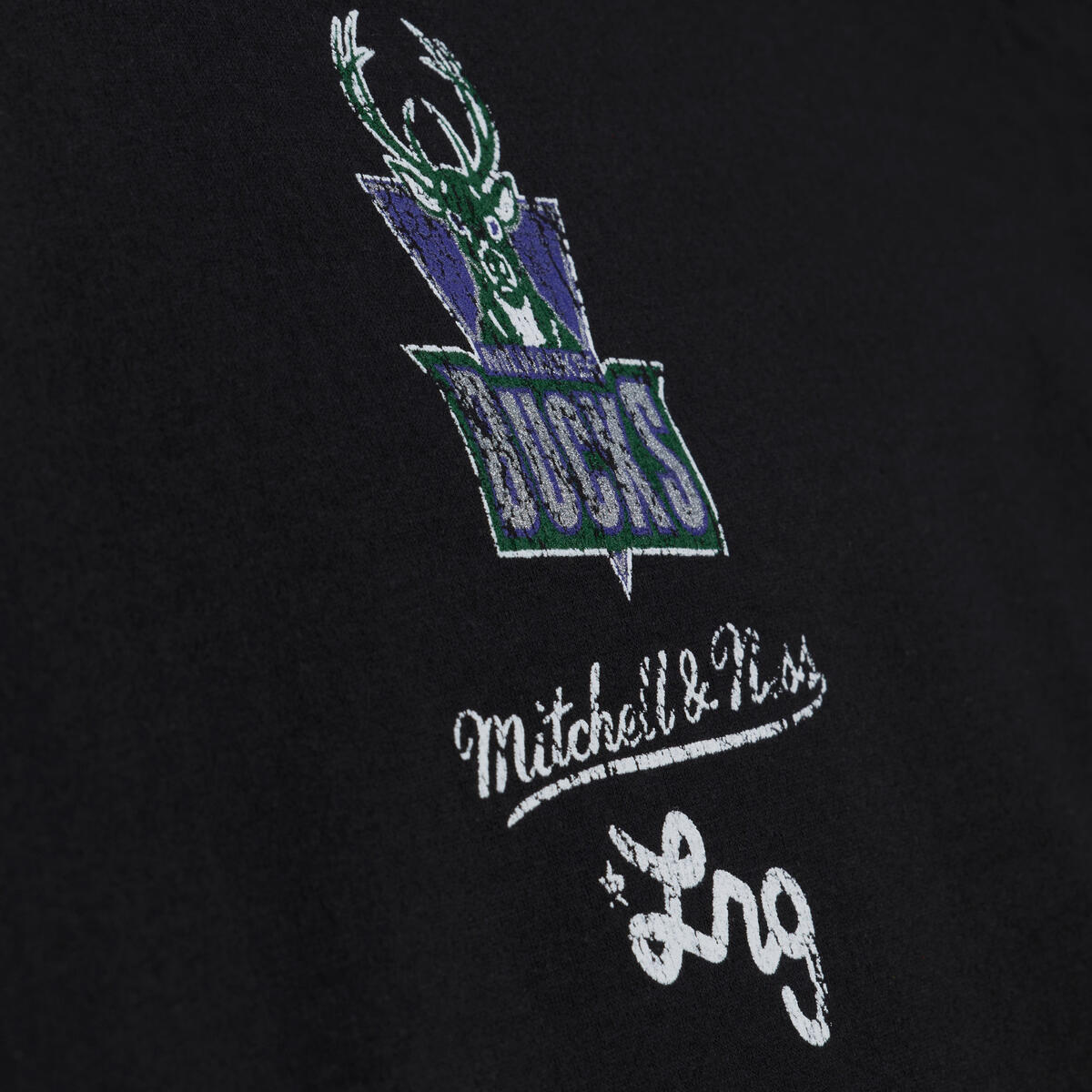 M&amp;N NBA Milwaukee Bucks X LRG Wild Art Tee