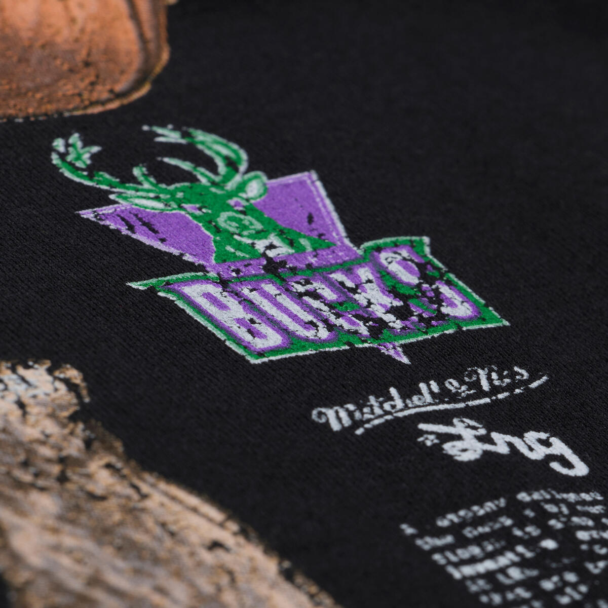 M&amp;N NBA Milwaukee Bucks X LRG Wild Art Tee