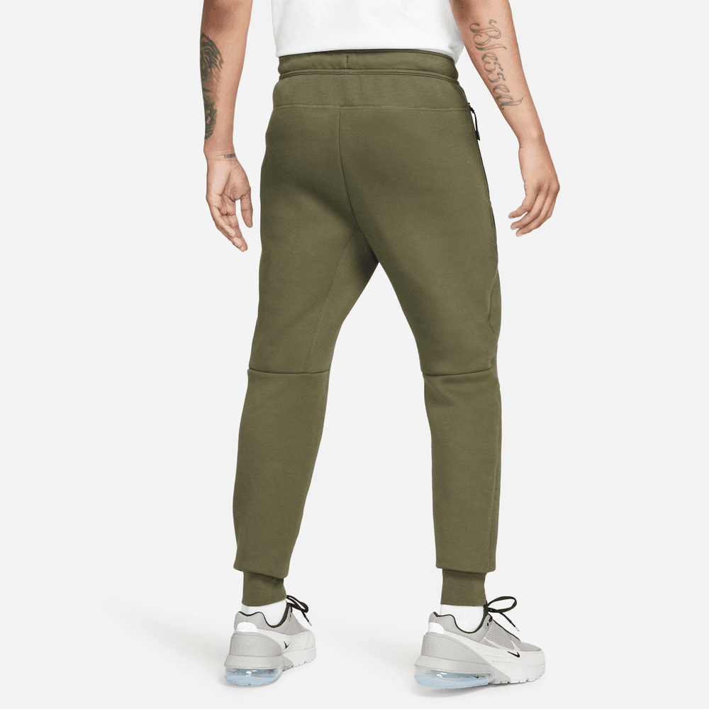 Nike Sportswear Tech Fleece Slim Fit Jogger