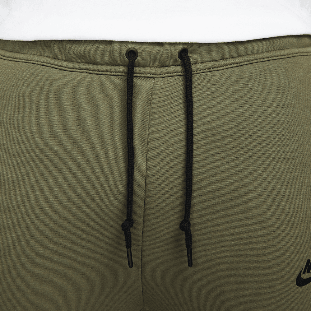 Nike Sportswear Tech Fleece Slim Fit Jogger